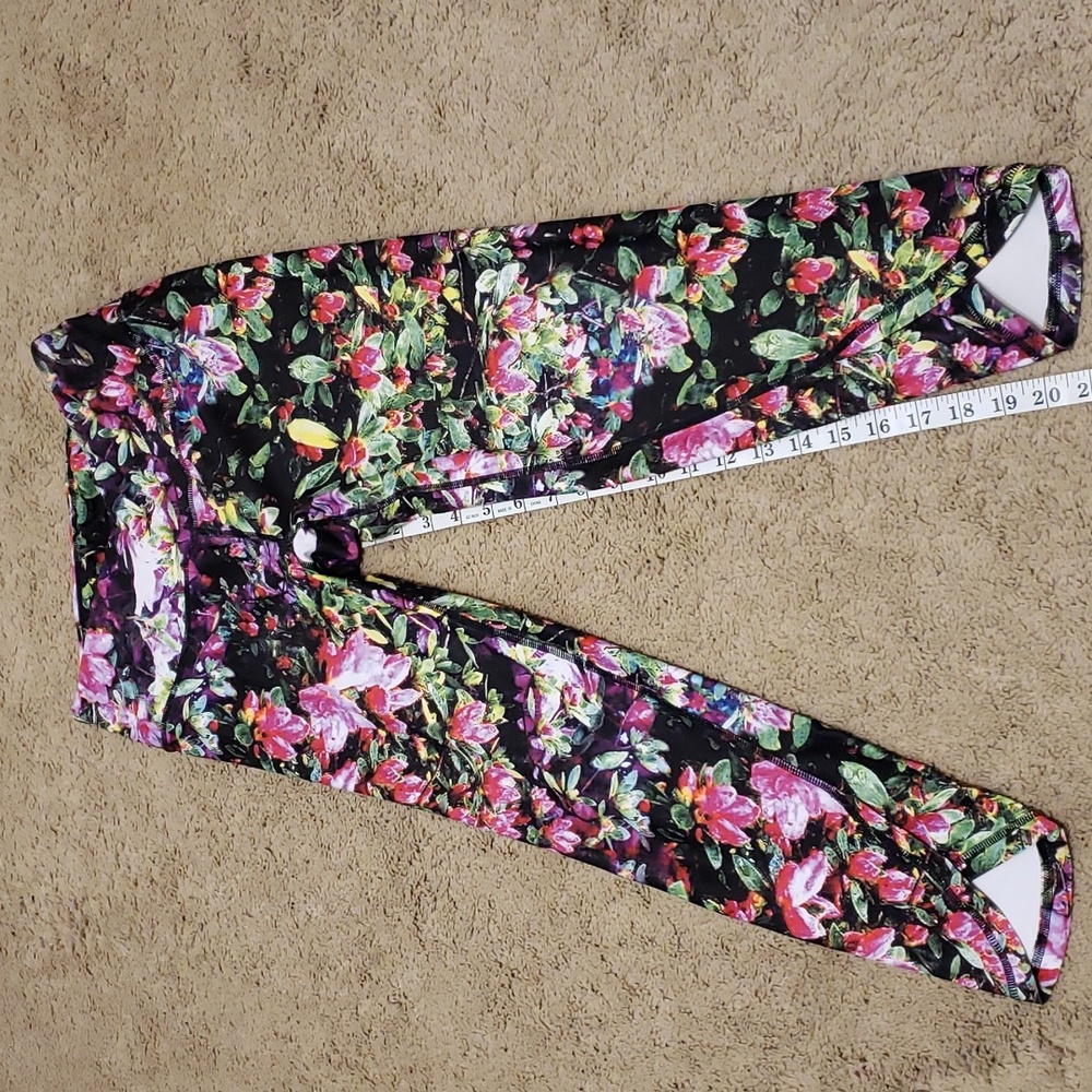 Floral tights